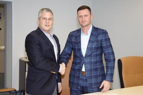 VERTEX стал национальным дистрибьютором JLG EMEA BV