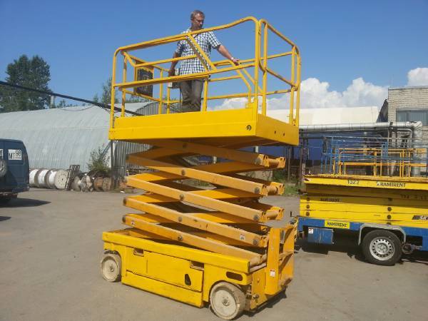 Haulotte COMPACT 12
